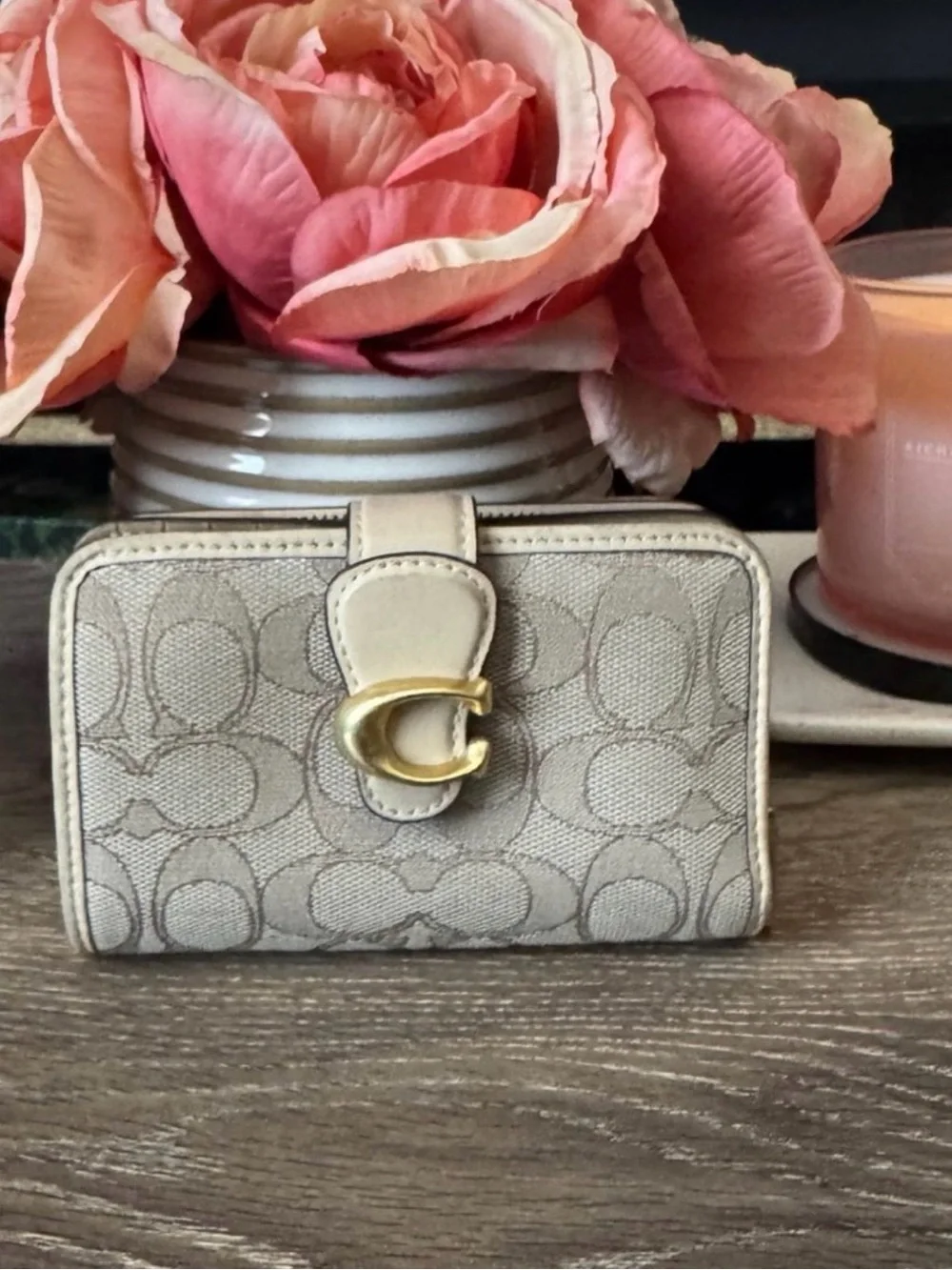 Coach Tabby Medium Wallet In Signature Jacquard